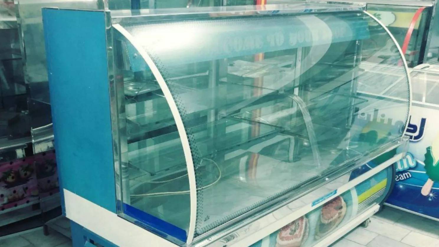 یخچال ویترینی چیست و چه کاربردی دارد؟